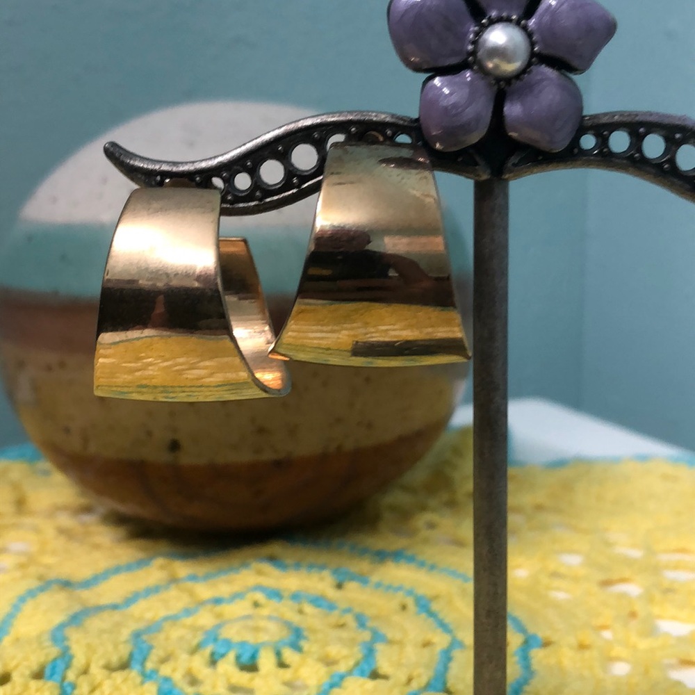 Sarah Coventry hoop earrings